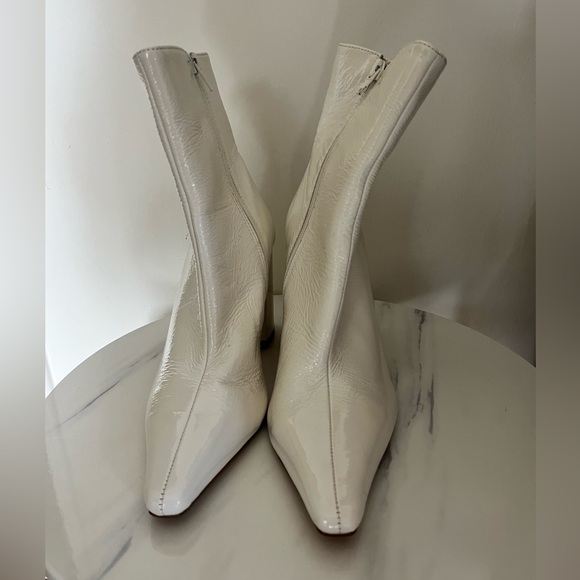 Women’s Steve Madden Zoe White Patent Boots Size 9 Mod - Picture 3 of 8